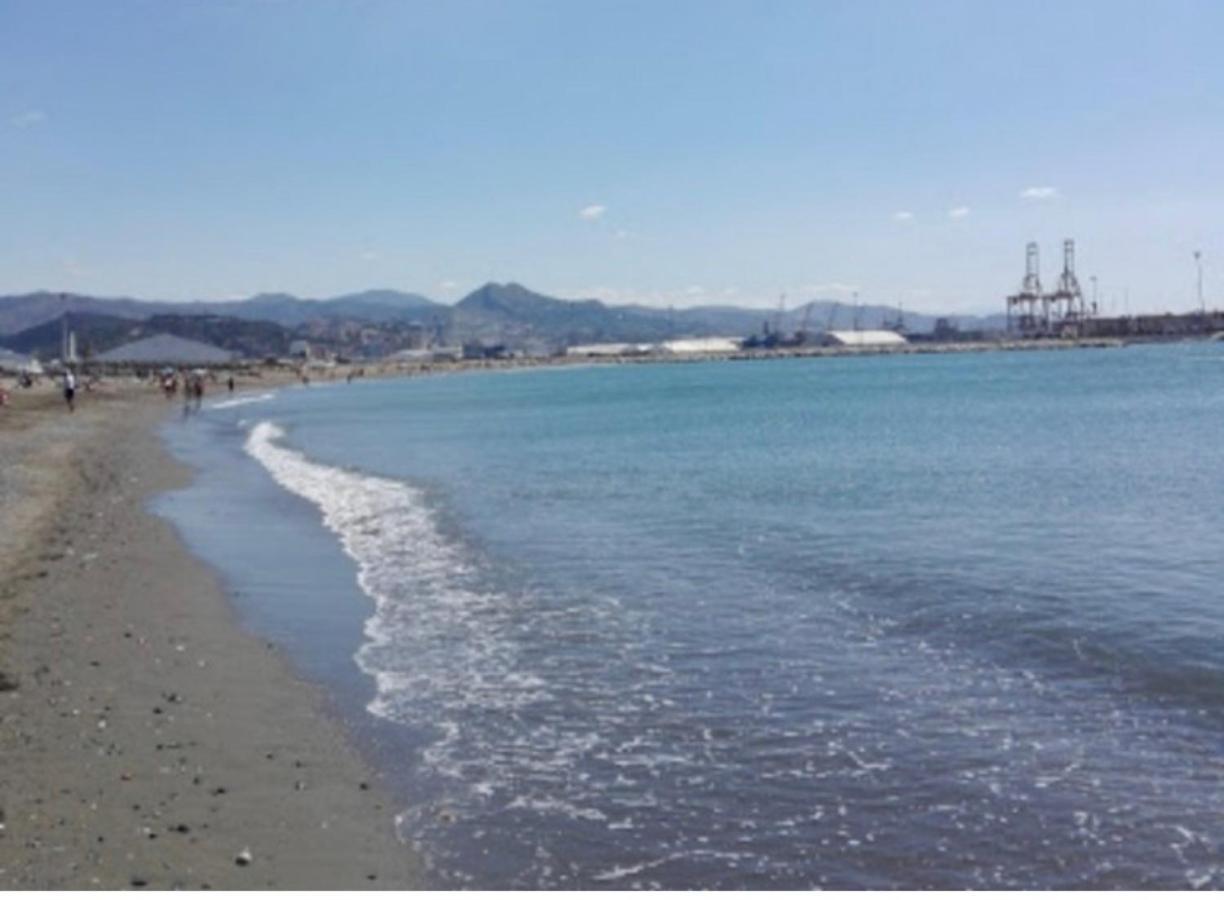 Love Rent4 Malaga Pacifico Luaran gambar